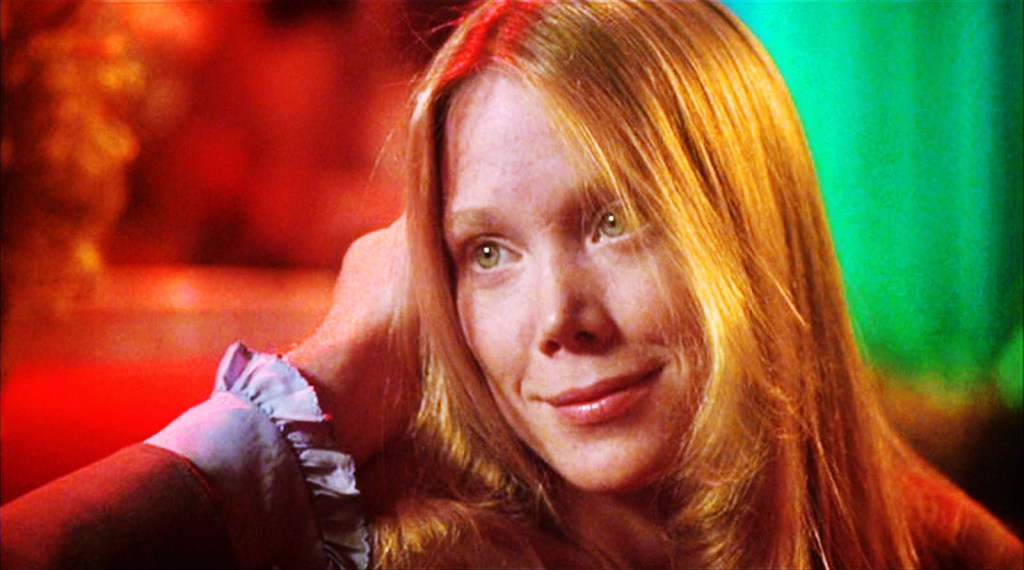 ‘Carrie’ (1976): A classic go-to for Halloween season – Movies & Drinks